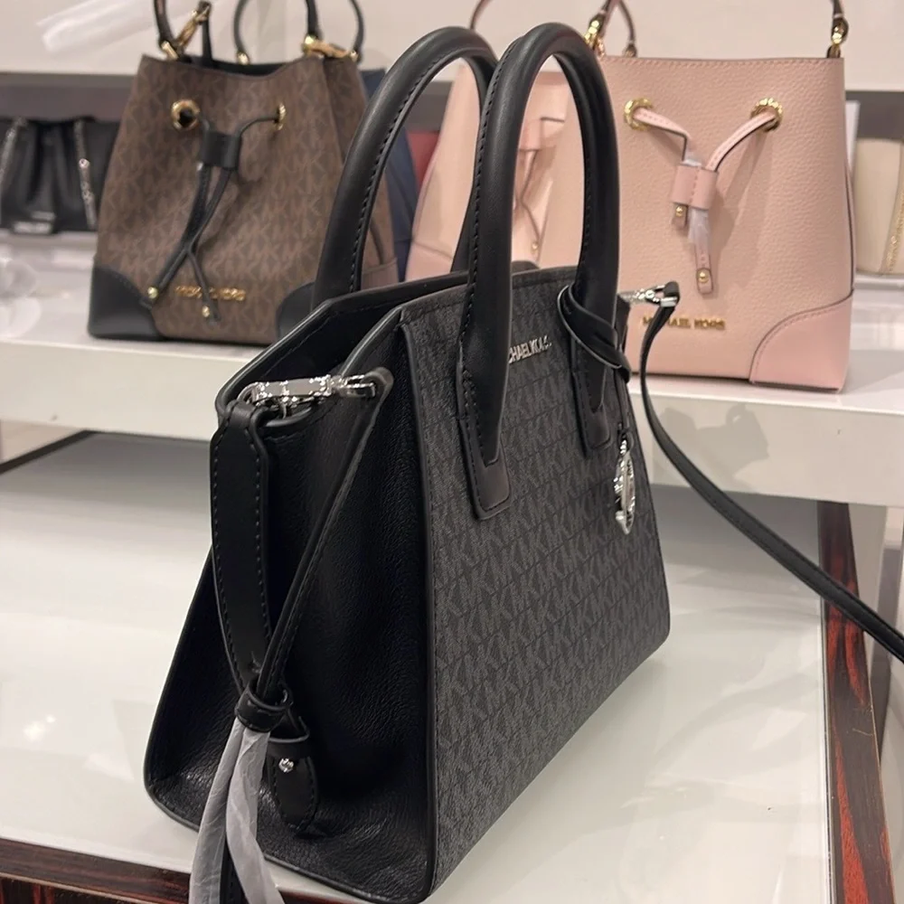 MICHAEL KORS
Avril Small Logo Top-Zip Satchel
COLOR BLACK
NWT - Picture 8 of 16